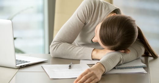 Sleeping desk_520x272